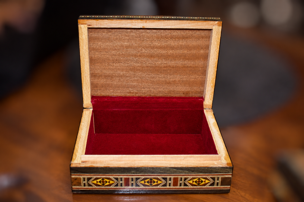 Medium Inlaid Box Open 